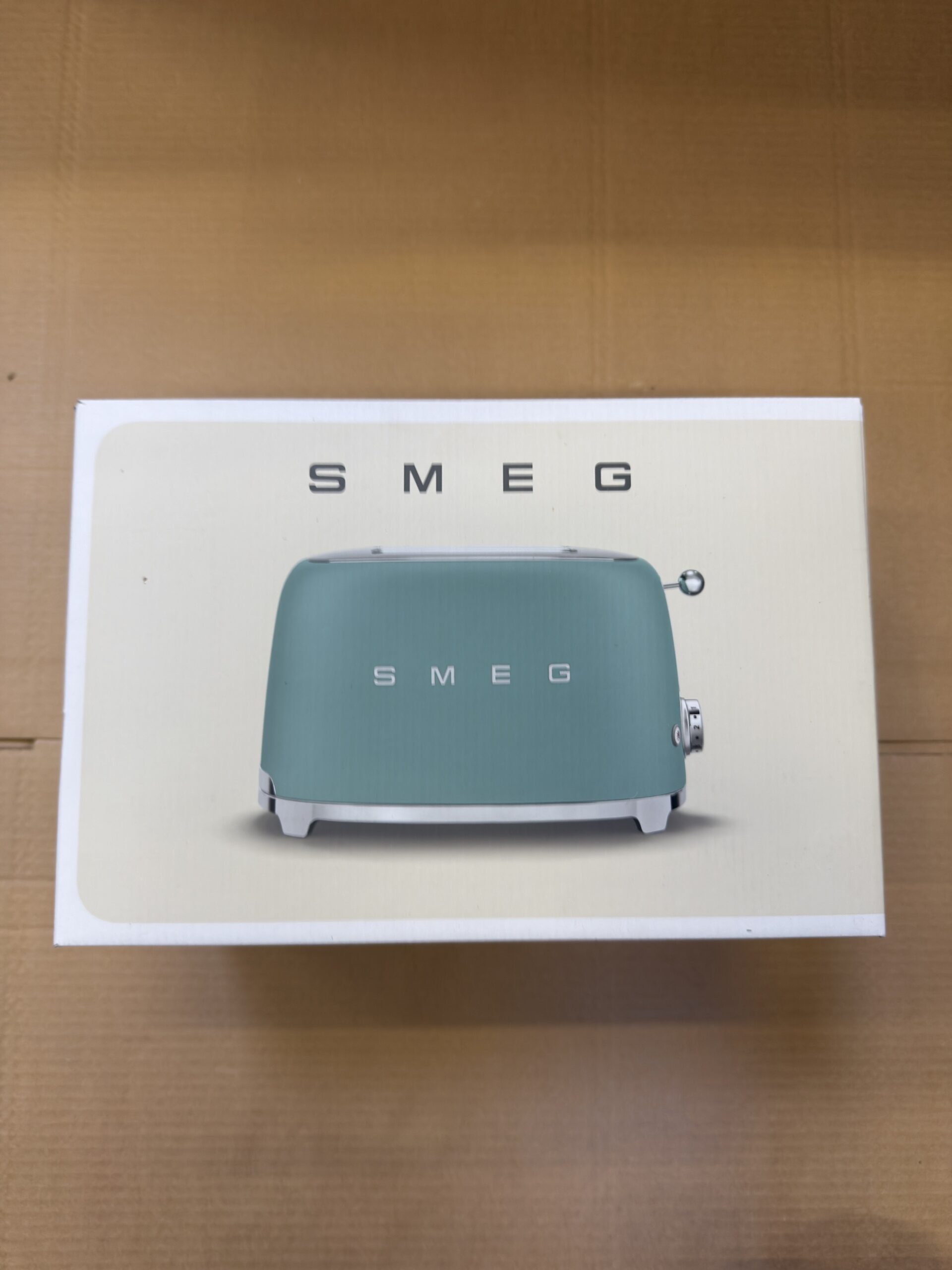 Smeg TSF01EGMEU 2-viipaleen leivänpaahdin, Emerald green
