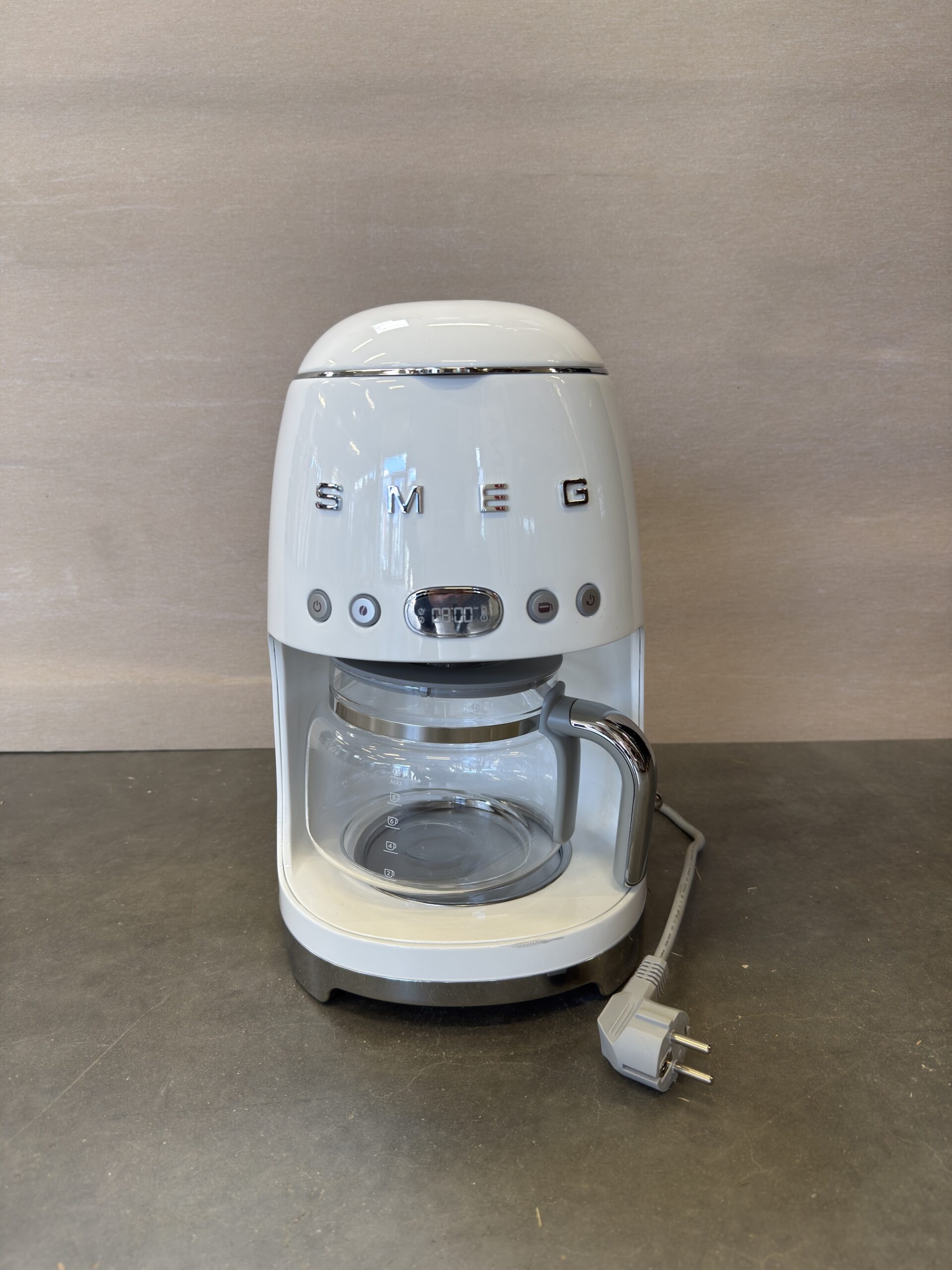Smeg DCF02WHEU -kahvinkeitin, valkoinen